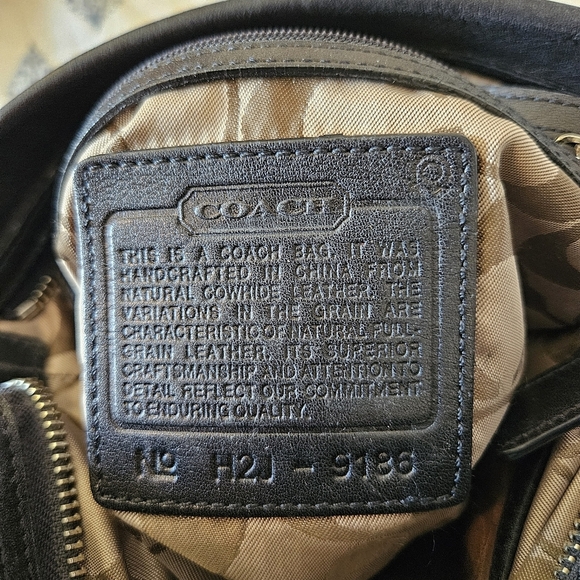 Coach Vintage Legacy 9186 Black Bucket Duffle Bag - Picture 5 of 13